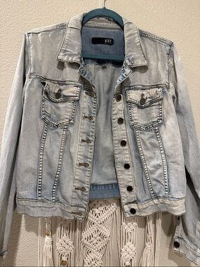 KUT from the Kloth Light Wash Denim Jacket | Stretch Jean Jacket | Size M